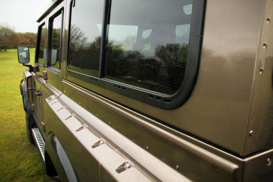  Land Rover Defender 110 by Wildcat 2014 года  (фото 9 из 14)
